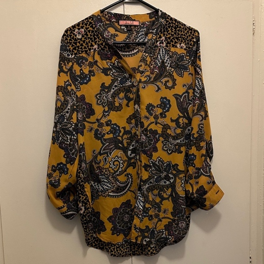 Chic Paisley Button-Up Blouse